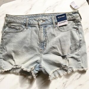 Old Navy Women's Light Blue Denim Shorts NWT. Size 14